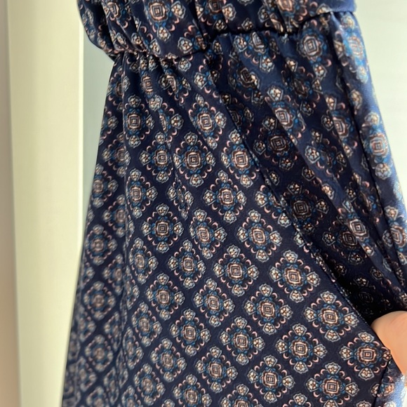 LIKE NEW Jumpsuit Small with Pockets! - Picture 6 of 6